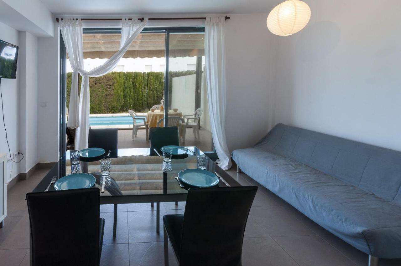 Premium 17 Villa Les Deveses Exterior photo